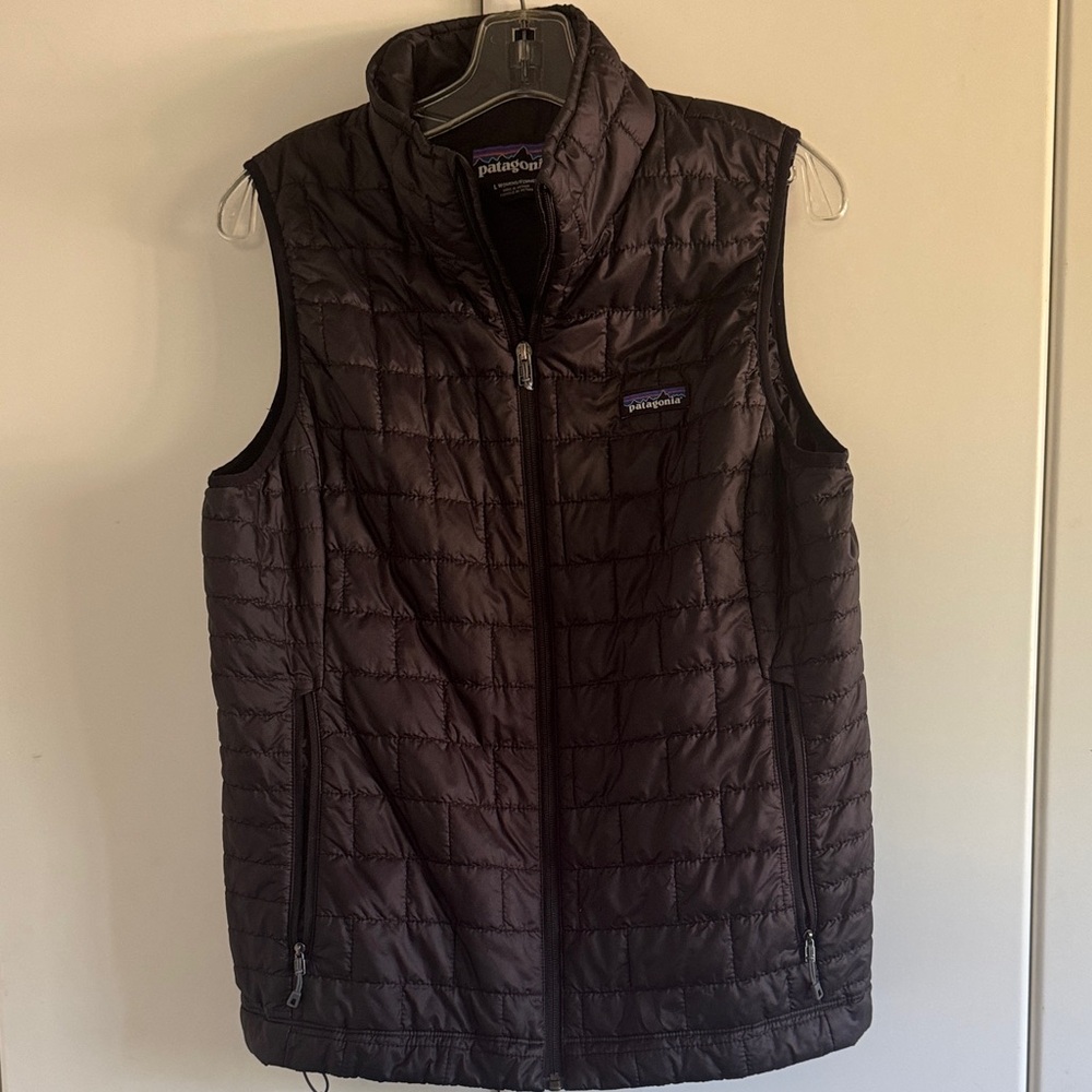 Patagonia Quilted Down Vest - Black